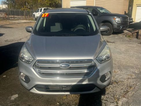 Used 2017 Ford Escape SE image 9