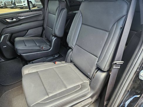 Used 2022 GMC Yukon Denali w/ Advanced Technology Package AWD/4WD image 27
