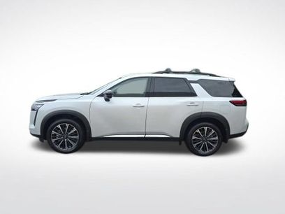 New 2026 Nissan Pathfinder Platinum
