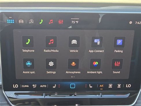 New 2026 Volkswagen Tiguan SE FWD image 14