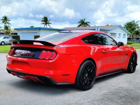 Used 2017 Ford Mustang GT Premium RWD image 13