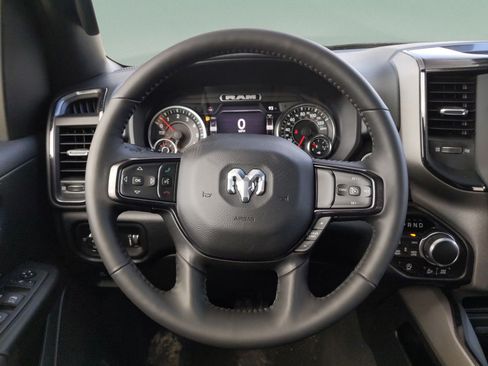 Used 2022 RAM 1500 Big Horn AWD/4WD image 28