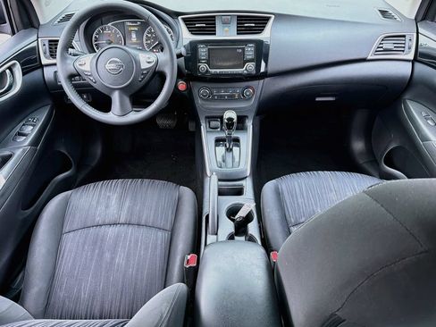 Used 2017 Nissan Sentra SV FWD image 10
