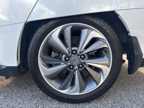 Used 2018 Honda Clarity Touring image 11