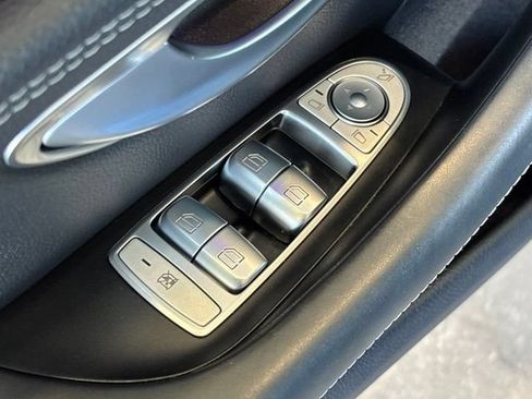 Used 2022 Mercedes-Benz AMG GT 43 image 30