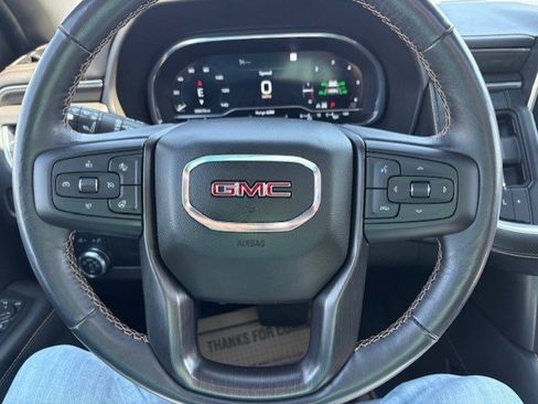 Used 2023 GMC Yukon AT4 w/ Technology Package image 9