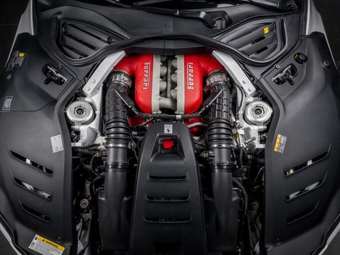 Certified 2025 Ferrari Purosangue AWD/4WD image 13