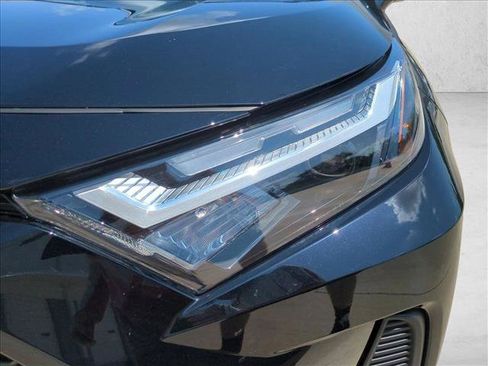 Certified 2025 Toyota RAV4 XLE FWD image 9