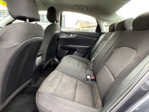 Used 2020 Kia Forte LXS FWD image 20