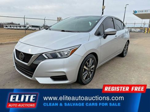 Used 2020 Nissan Versa SV image 3