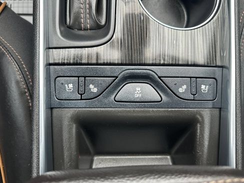 Used 2017 Chevrolet Impala Premier w/ Enhanced Convenience Package FWD image 34