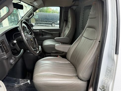 Used 2021 Chevrolet Express 2500 w/ Driver Convenience Package RWD image 25