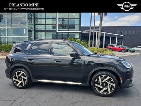 Used 2025 MINI Cooper Countryman S w/ Comfort Package Max image 1