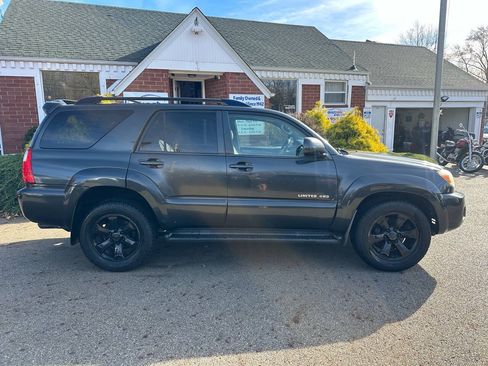 Used 2007 Toyota 4Runner Limited AWD/4WD image 7