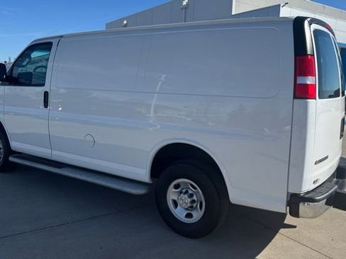 Used 2024 Chevrolet Express 2500 w/ Driver Convenience Package image 6