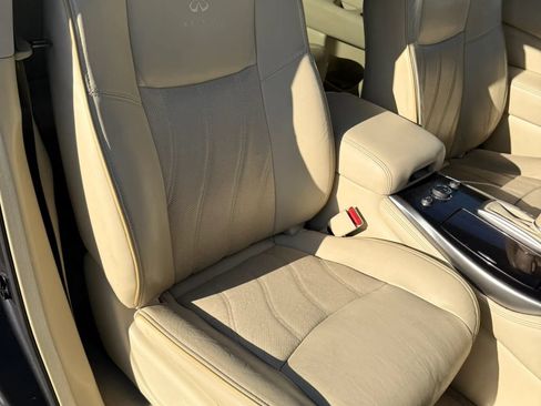 Used 2013 INFINITI JX35 FWD w/ Premium Pkg image 32