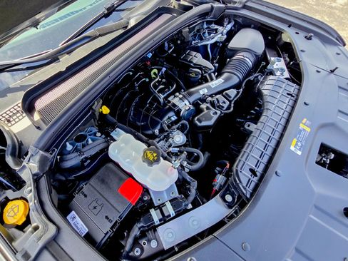 Used 2024 Jeep Grand Cherokee Limited w/ Black Appearance Package image 39