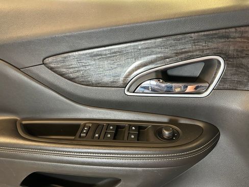 Used 2015 Buick Encore FWD image 19