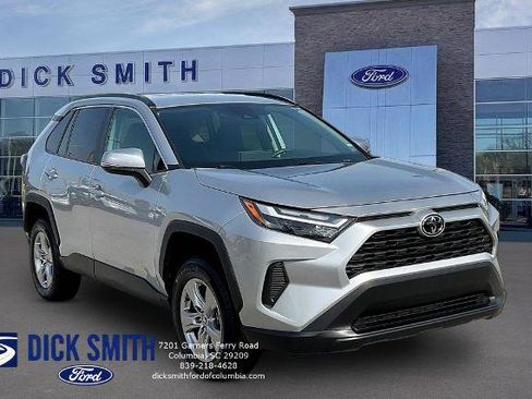 Used 2025 Toyota RAV4 XLE FWD image 3