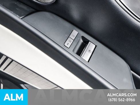 Used 2024 Genesis G80 image 43