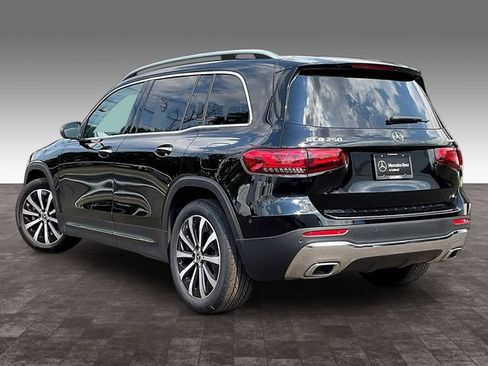 Certified 2023 Mercedes-Benz GLB 250 4MATIC image 4