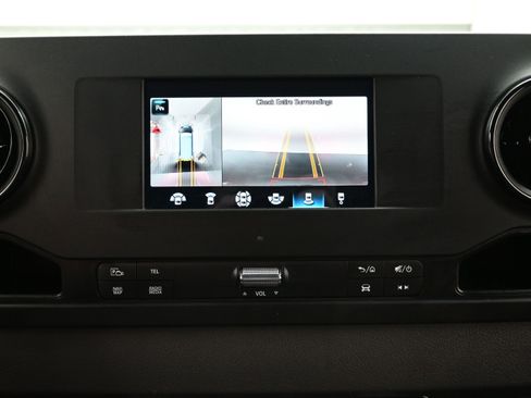 Used 2022 Mercedes-Benz Sprinter 2500 image 28