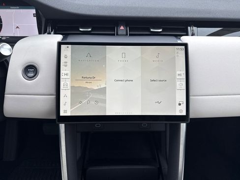New 2024 Land Rover Discovery Sport S image 22