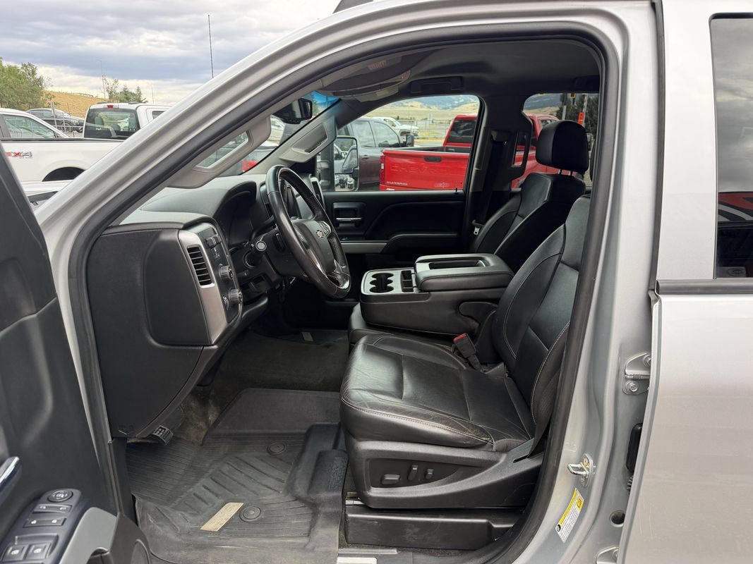 Used 2018 Chevrolet Silverado 3500 LT w/ LT Convenience Package AWD/4WD image 11