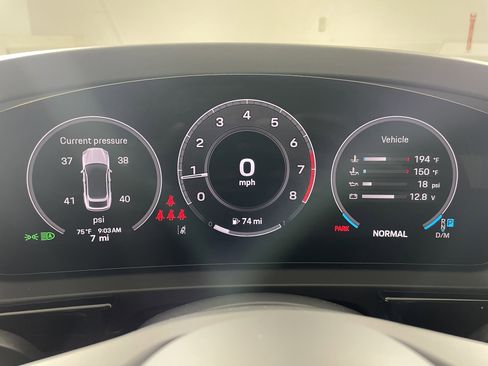 New 2026 Porsche Cayenne Coupe AWD/4WD image 18