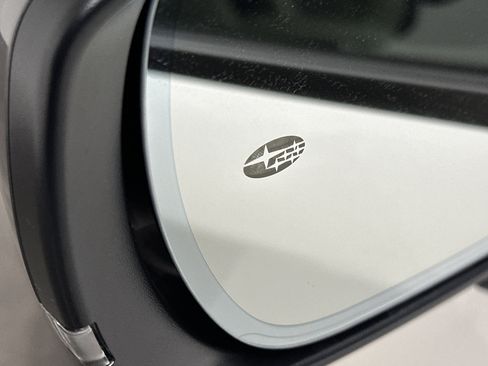 Used 2025 Subaru Forester Limited w/ Popular Package #2 image 5