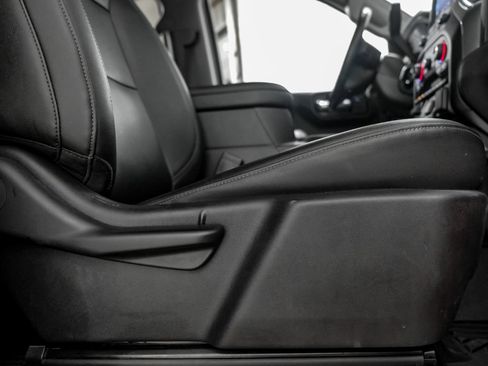 Used 2021 Chevrolet Silverado 1500 LT Trail Boss w/ Convenience Package II AWD/4WD image 33