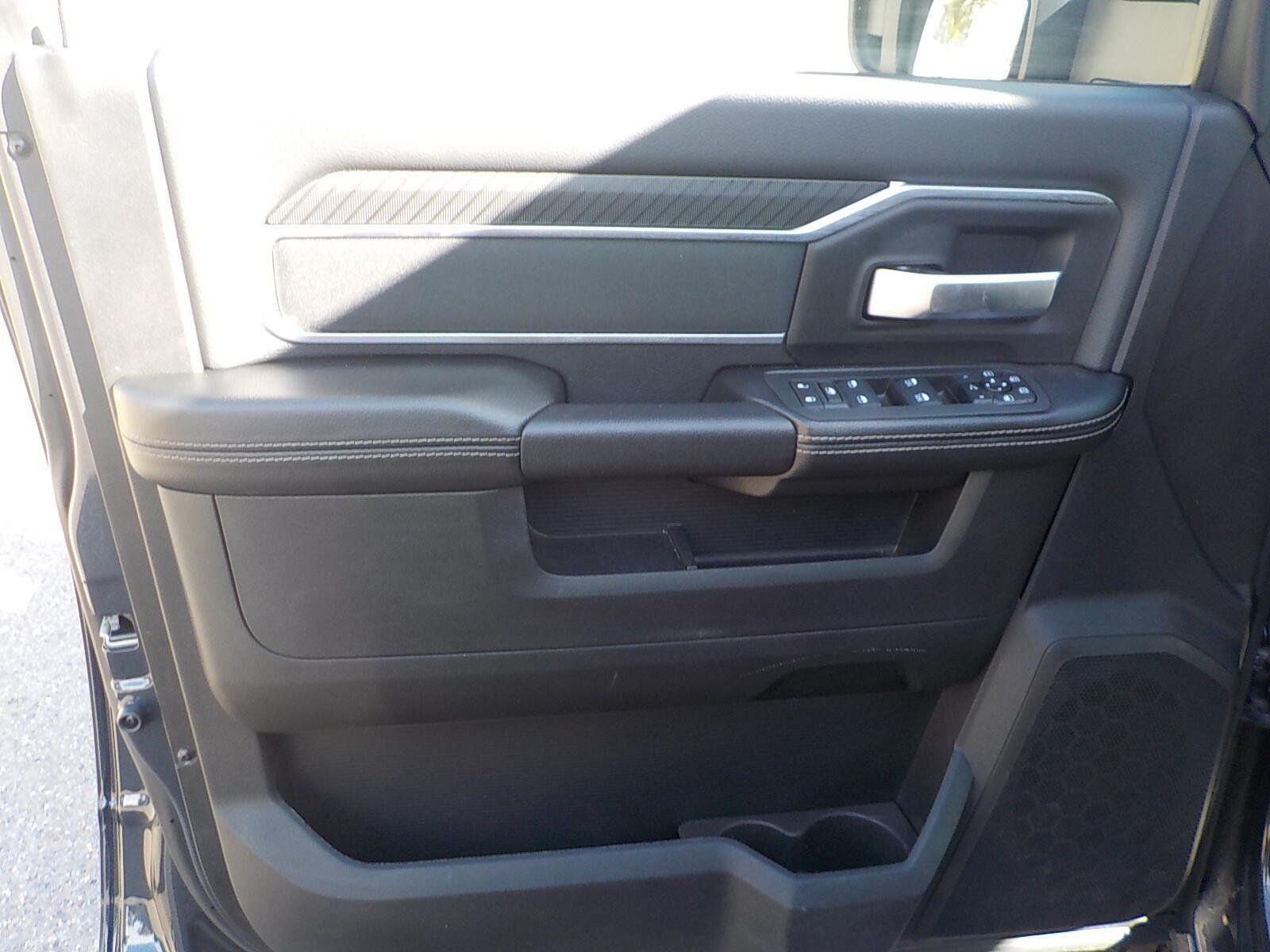 Used 2026 RAM 2500 Big Horn AWD/4WD image 6