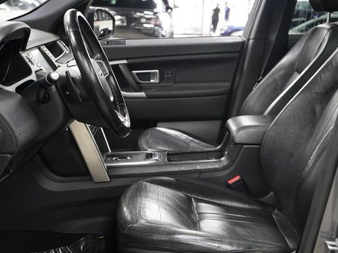 Used 2018 Land Rover Discovery Sport HSE AWD/4WD image 12