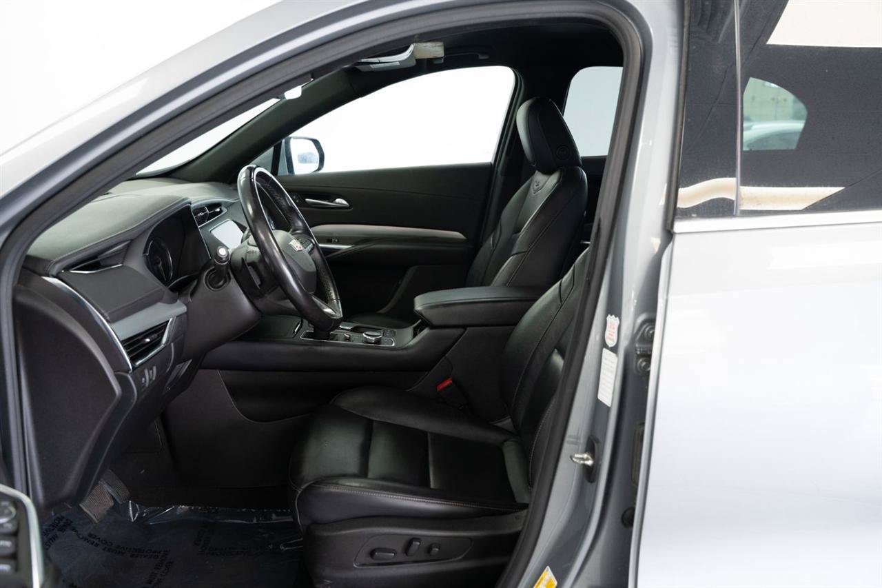 Used 2023 Cadillac XT4 Premium Luxury AWD/4WD image 9