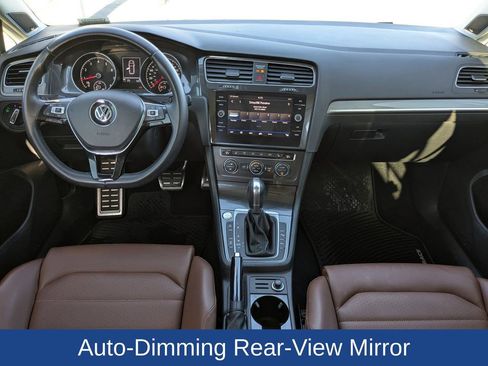 Used 2018 Volkswagen Golf Alltrack SEL image 17