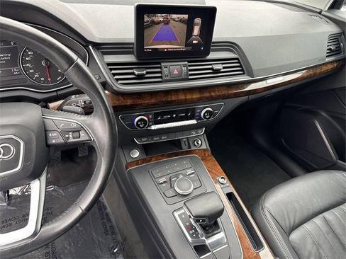 Used 2018 Audi Q5 2.0T Premium image 28