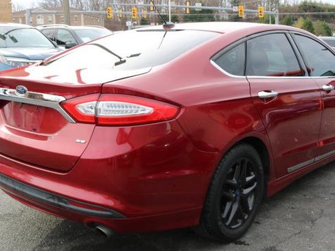 Used 2015 Ford Fusion SE image 7