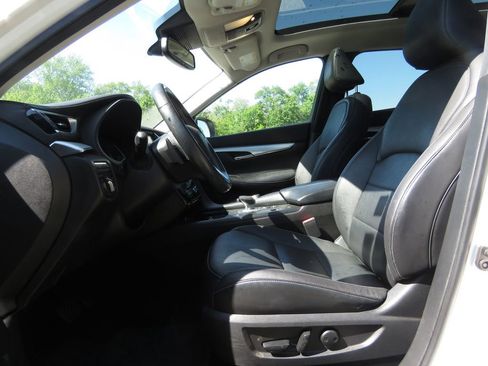 Used 2020 INFINITI QX50 Luxe w/ Navigation Package AWD/4WD image 10