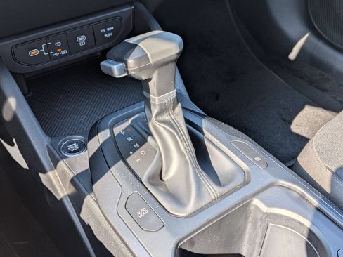 Used 2025 Kia K4 FWD image 24