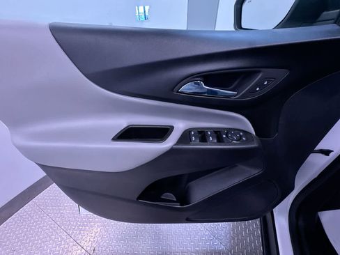 Used 2024 Chevrolet Equinox LS w/ Driver Confidence II Package image 12