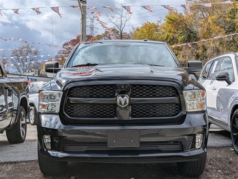 Used 2019 RAM 1500 Express w/ Express Value Package image 2