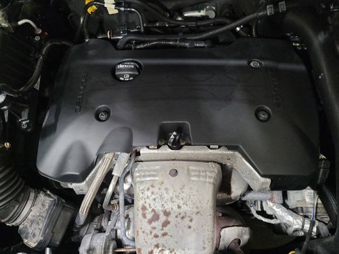 Used 2019 Chevrolet Equinox LT w/ Sun & Navigation Package image 30