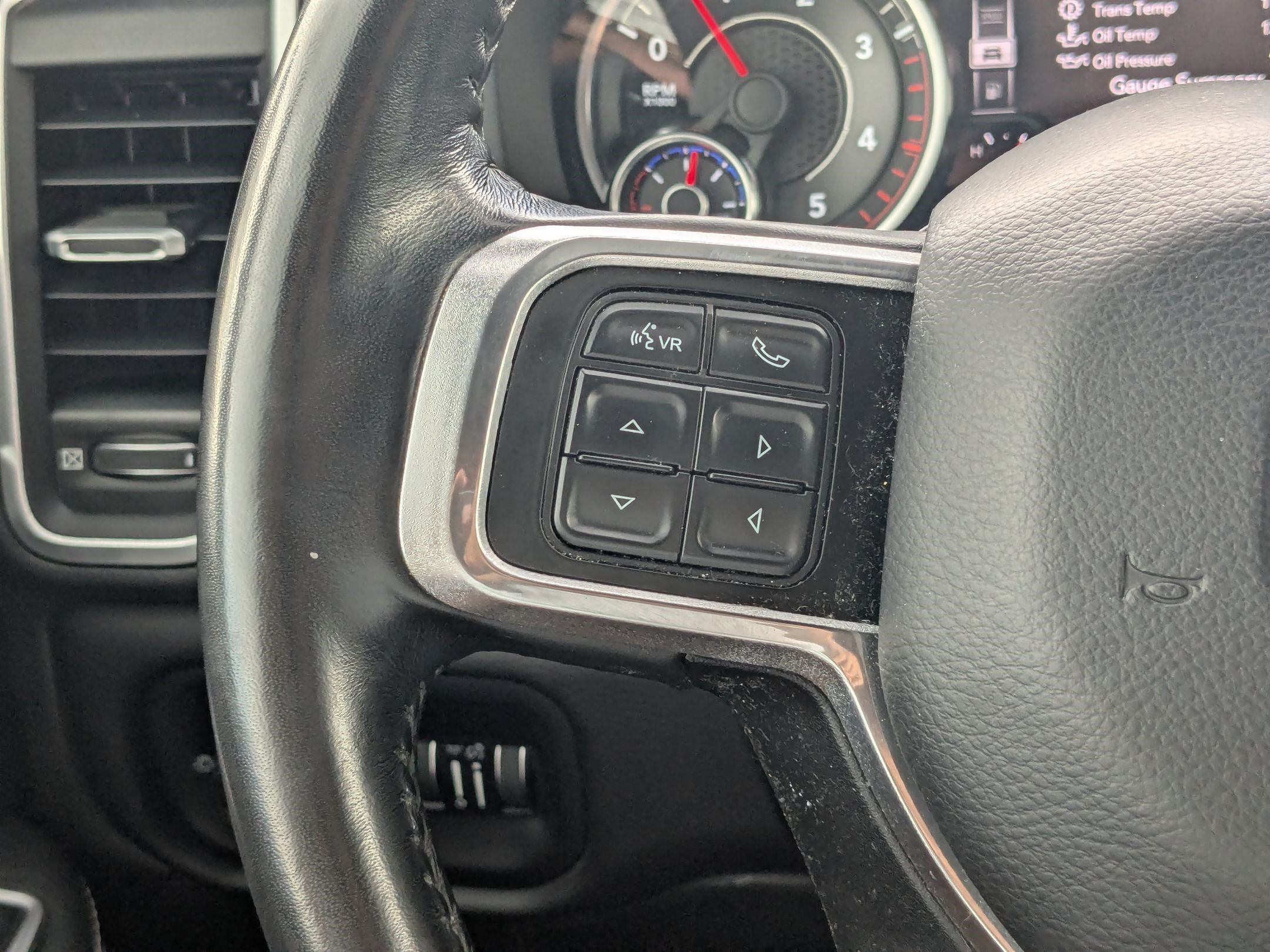 Used 2020 RAM 3500 Laramie AWD/4WD image 20