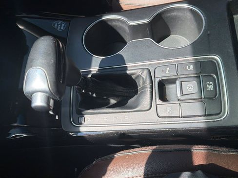 Used 2019 Kia Sorento SX w/ SX Touring Package FWD image 19
