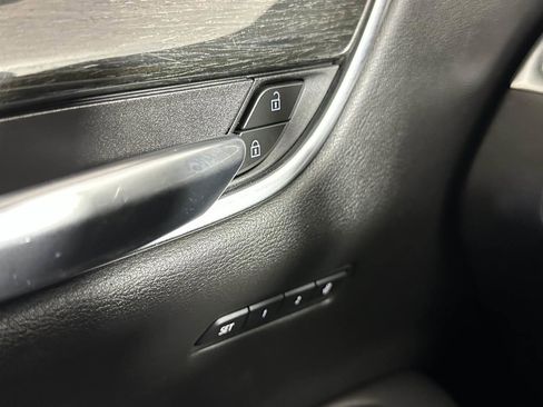 Used 2020 Cadillac XT5 Premium Luxury image 45