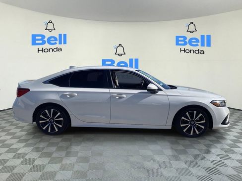 Certified 2022 Honda Civic EX image 5