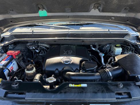 Used 2011 Nissan Armada SL image 21