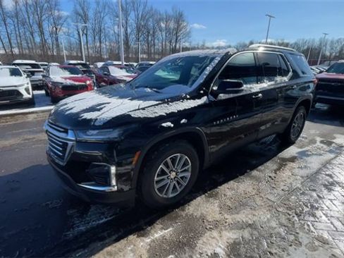 Used 2023 Chevrolet Traverse LT image 4