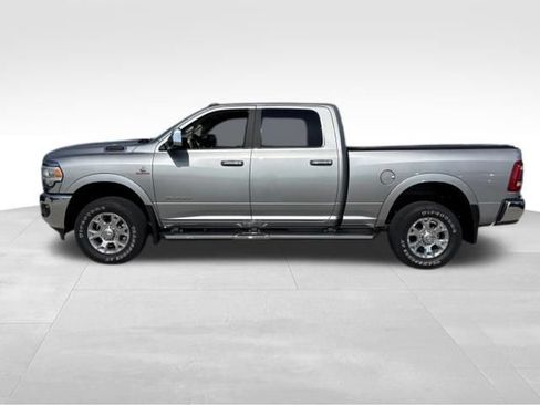 Used 2021 RAM 2500 Laramie AWD/4WD image 2