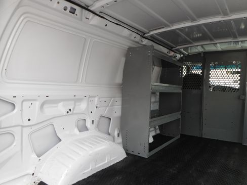 Used 1998 Ford E-150 and Econoline 150 image 17